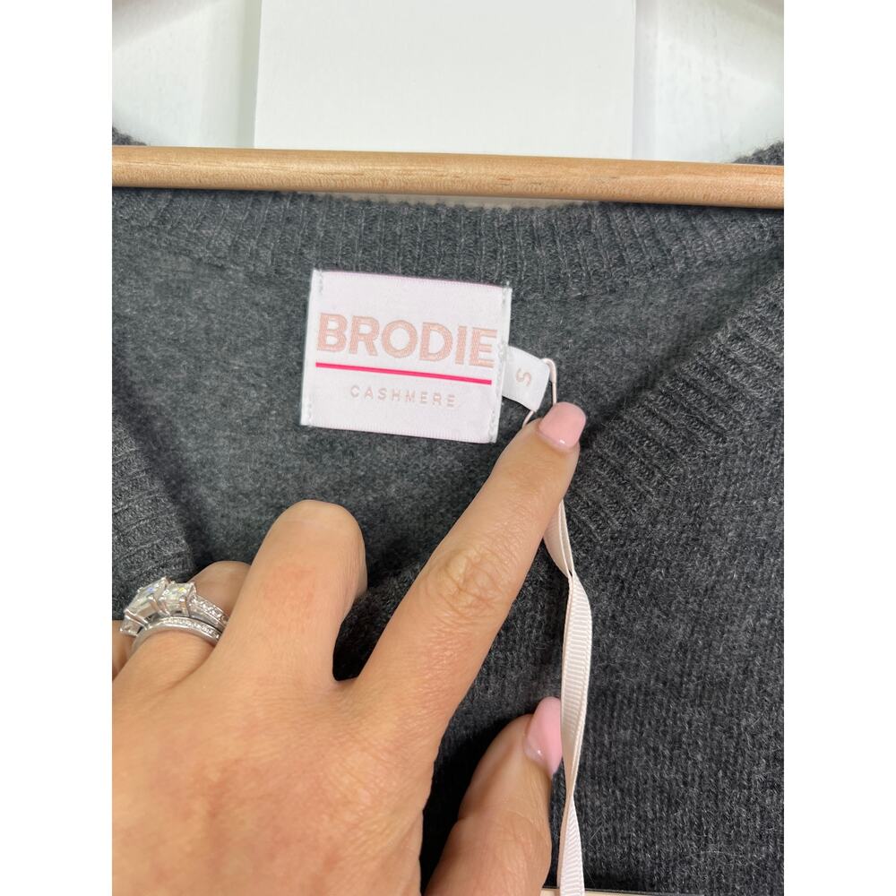 NWT Brodie Bronte Cashmere Short Sleeve Tee Jumper Sweater in Gray Size: Small - Picture 4 of 6